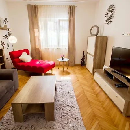 Centar Sonja Apartment *